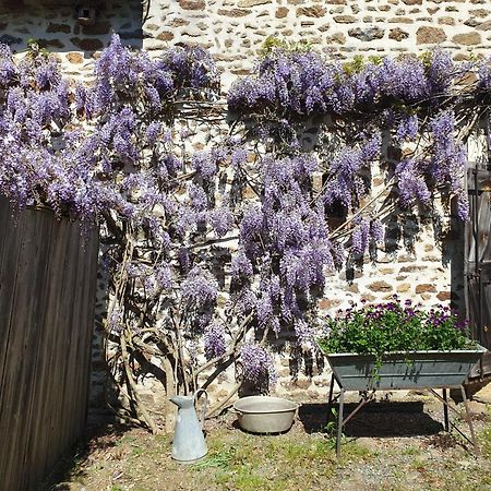 Fermette Dans Les Pays De La Loire Villa Ize Exterior photo